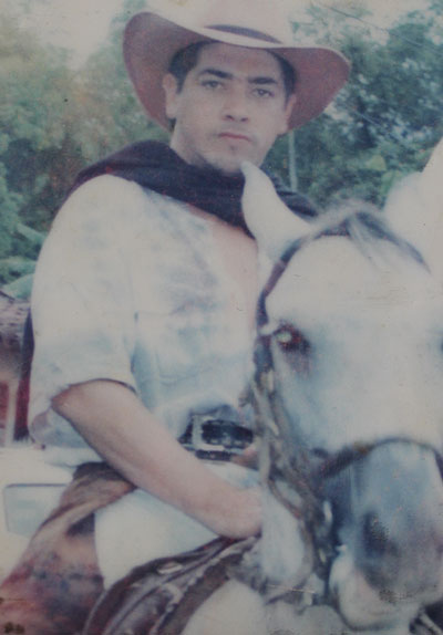 Albeiro Gonzalez a caballo